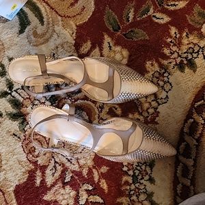 Animal print Tahari heels